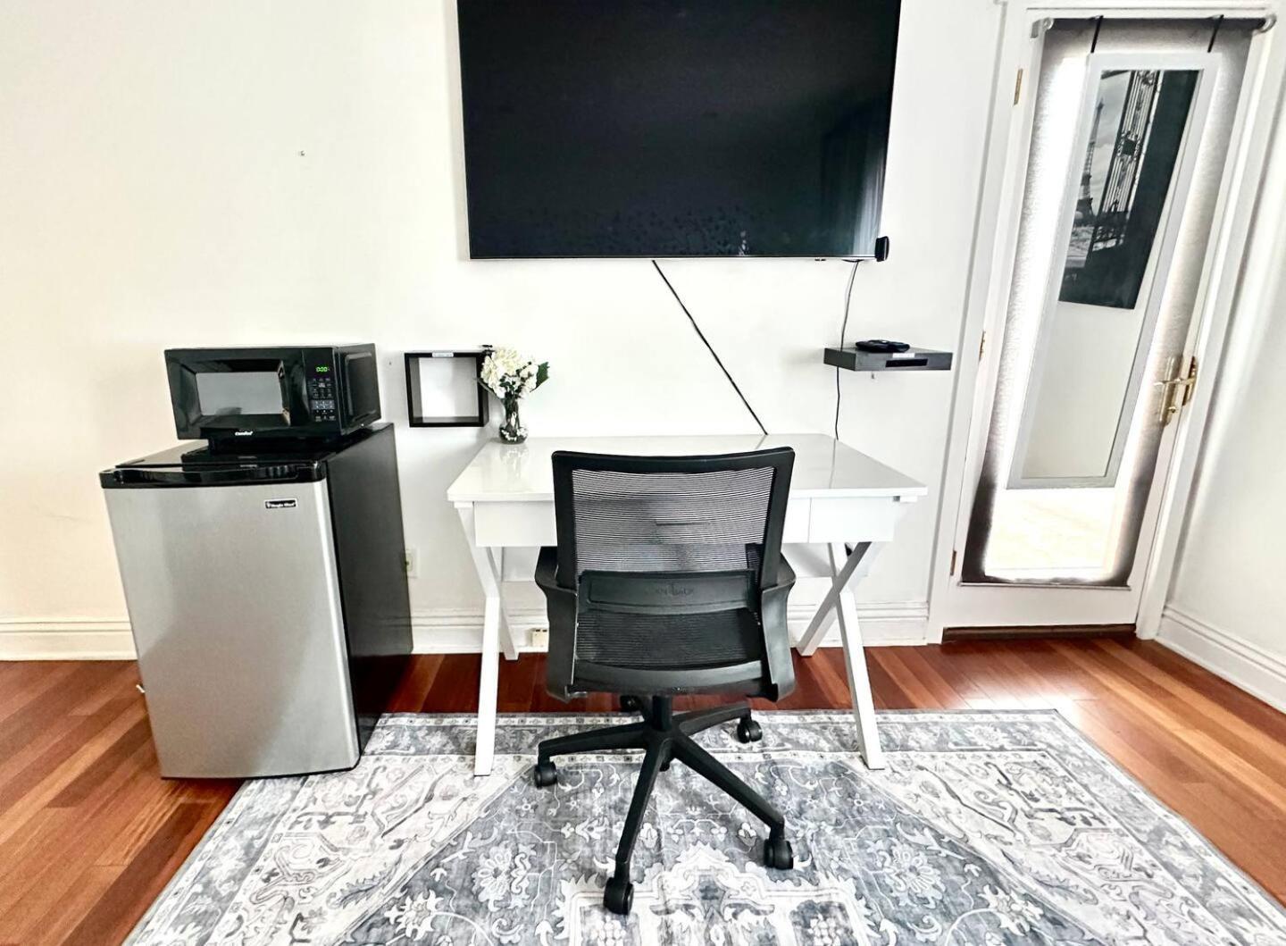 Your Vacation In The Hills Of Los Angeles